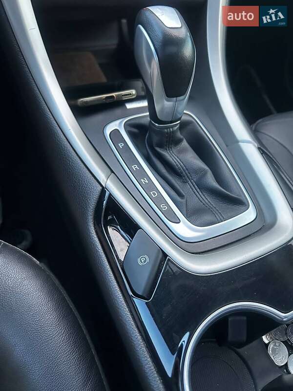 Седан Ford Fusion 2014 в Городке