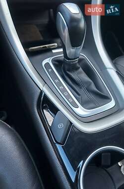 Седан Ford Fusion 2014 в 