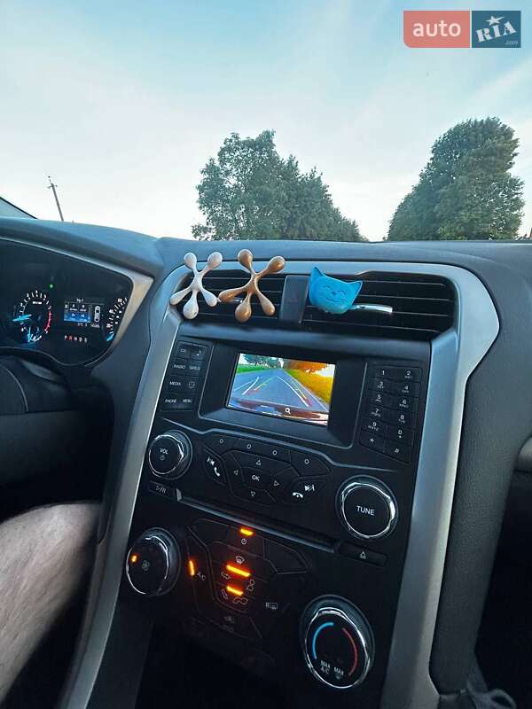 Седан Ford Fusion 2014 в Городке