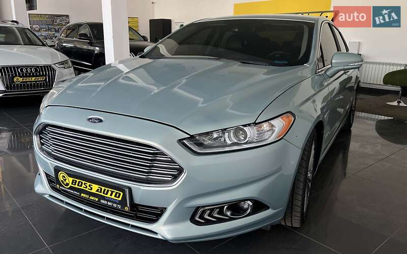 Седан Ford Fusion 2013 в Шептицькому