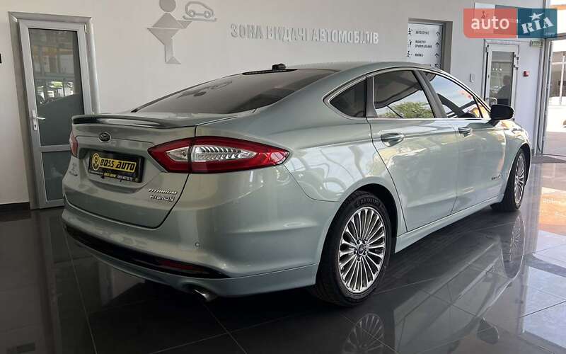 Седан Ford Fusion 2013 в Шептицькому