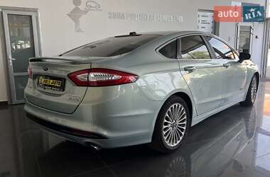 Седан Ford Fusion 2013 в 