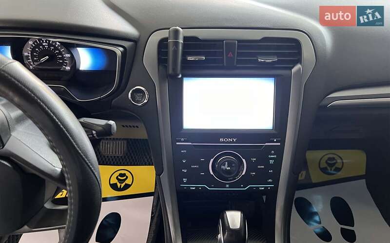 Седан Ford Fusion 2013 в Шептицькому