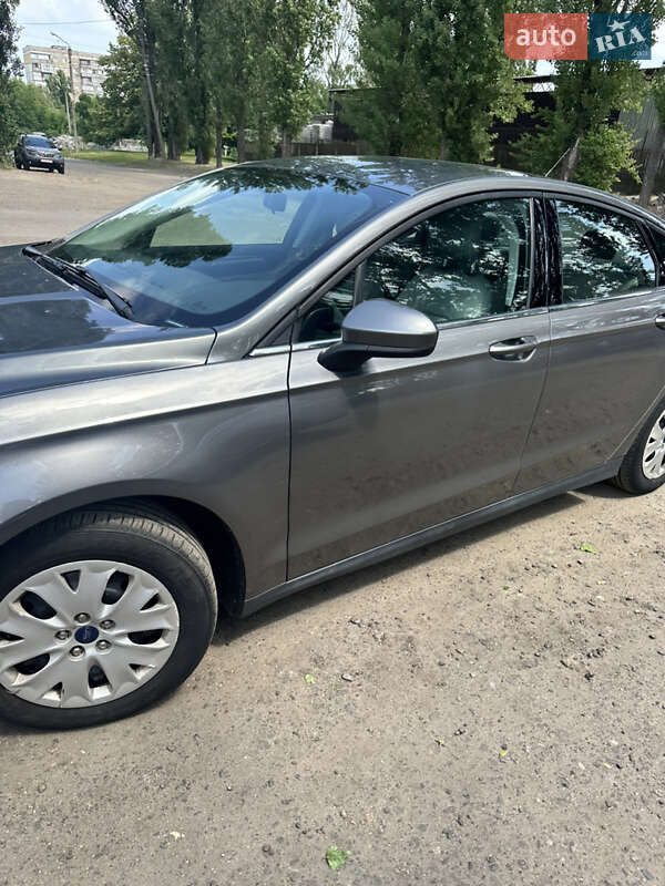 Седан Ford Fusion 2013 в Черкассах