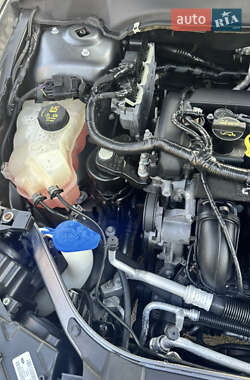 Седан Ford Fusion 2013 в 