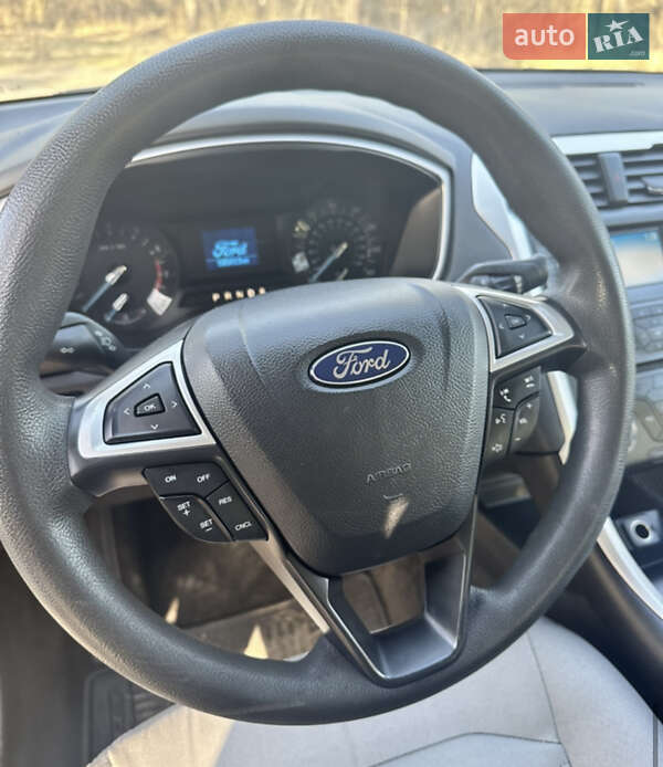 Седан Ford Fusion 2013 в Черкассах