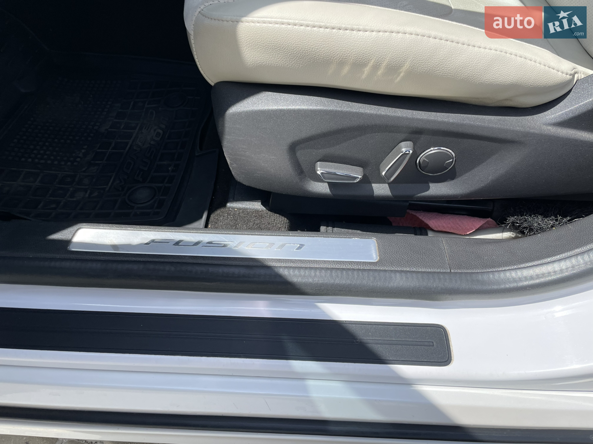 2014 Ford Fusion - мініатюра 22