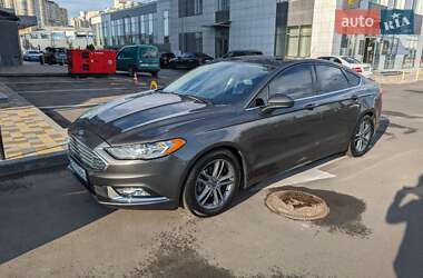 Седан Ford Fusion 2017 в 