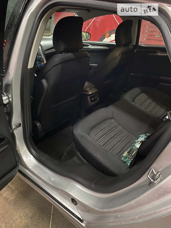 Седан Ford Fusion 2015 в Тростянце фото 17 Седан Ford Fusion 2015 в Тростянце