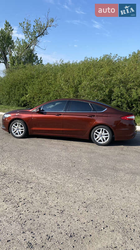 Седан Ford Fusion 2016 в Львове