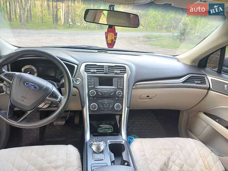 Седан Ford Fusion 2016 в Житомирі