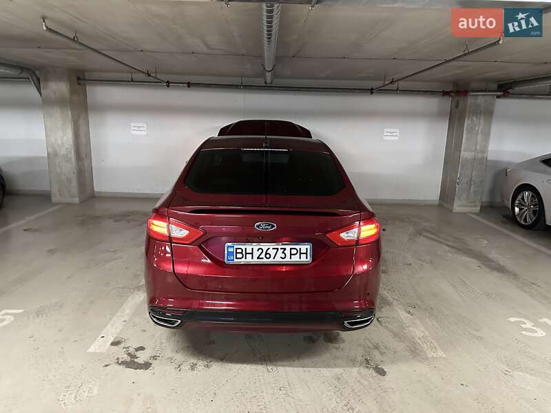 Седан Ford Fusion 2014 в Одесі