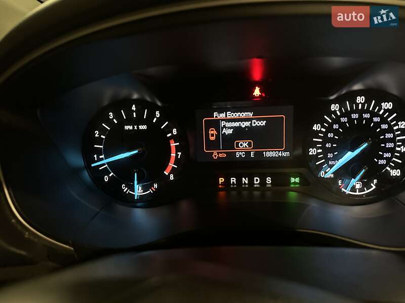 Седан Ford Fusion 2014 в Одесі