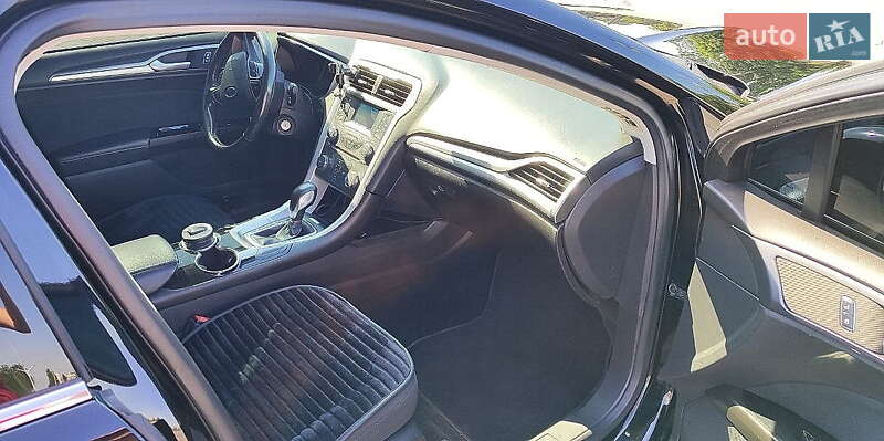 Седан Ford Fusion 2016 в Харькове