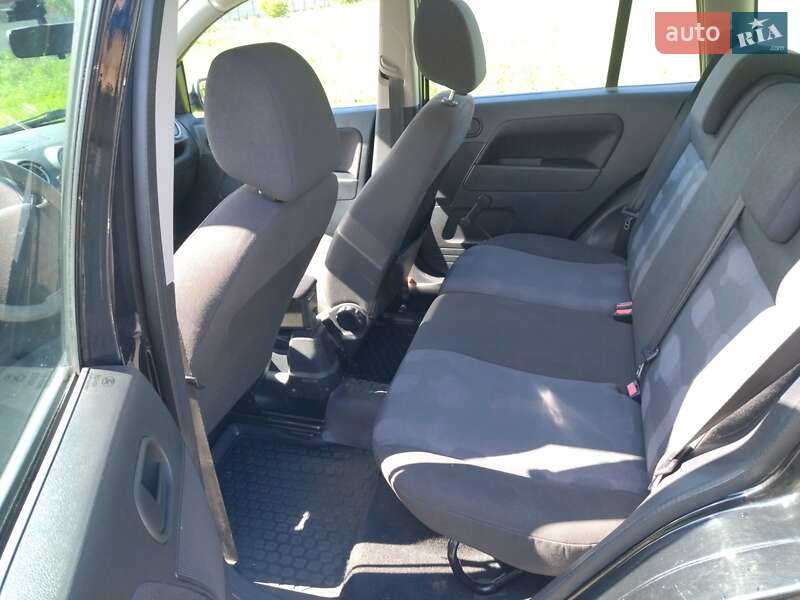 Хетчбек Ford Fusion 2008 в Луцьку