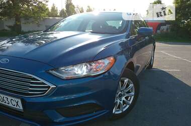 Седан Ford Fusion 2016 в Вишневому