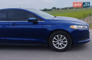 Седан Ford Fusion 2015 в Бородянці