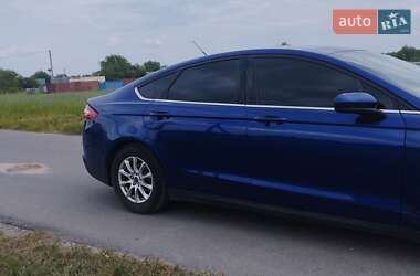 Седан Ford Fusion 2015 в Бородянці