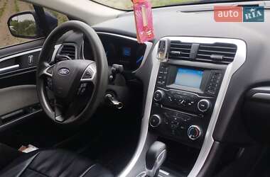 Седан Ford Fusion 2015 в Бородянці