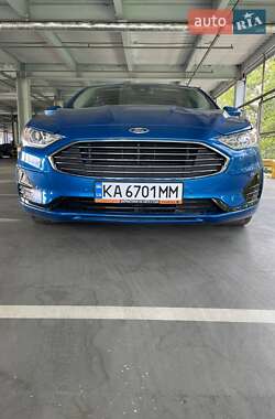 Седан Ford Fusion 2019 в Брусилові