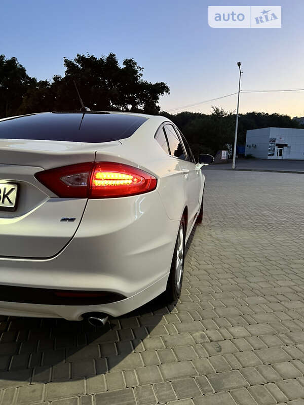 Седан Ford Fusion 2013 в Кропивницькому