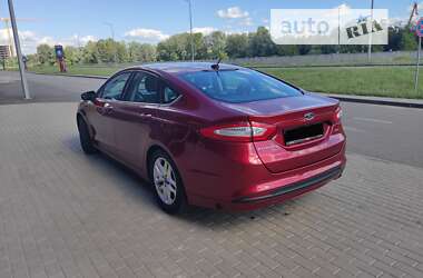 Седан Ford Fusion 2015 в Києві