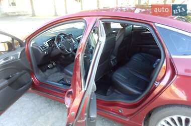 Седан Ford Fusion 2015 в 