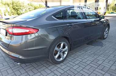 Седан Ford Fusion 2016 в Запоріжжі