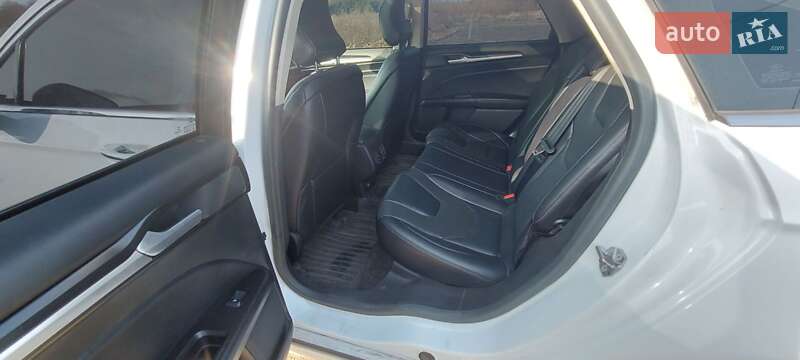 Седан Ford Fusion 2017 в Дніпрі