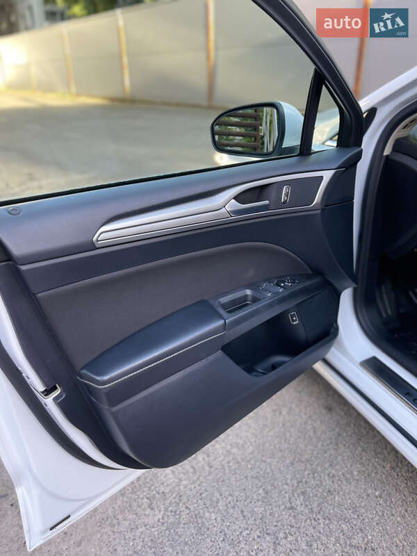 Седан Ford Fusion 2019 в Киеве фото 17 Седан Ford Fusion 2019 в Киеве