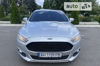 Седан Ford Fusion 2015 в Покровске