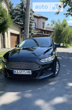 Седан Ford Fusion 2015 в Києві