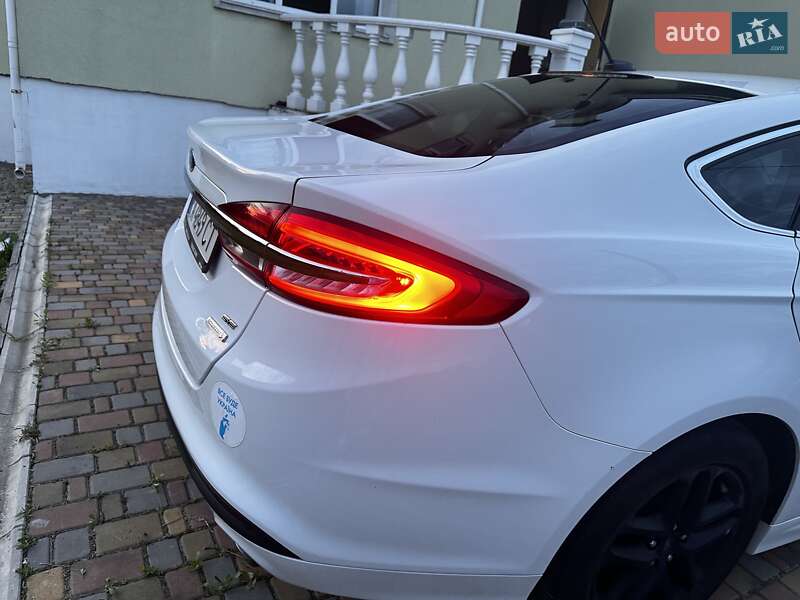 Седан Ford Fusion 2018 в Софиевской Борщаговке
