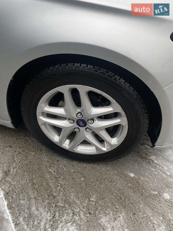 Седан Ford Fusion 2016 в Кременчуге