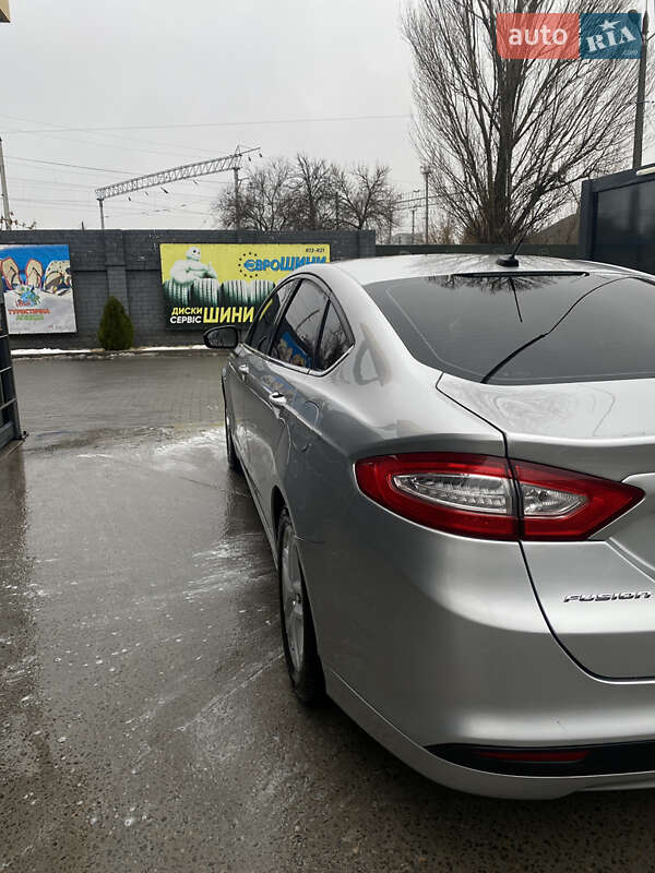 Седан Ford Fusion 2016 в Кременчуге