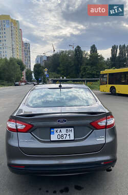 Седан Ford Fusion 2014 в 