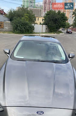 Седан Ford Fusion 2014 в 