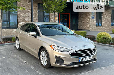 Седан Ford Fusion 2019 в Виннице