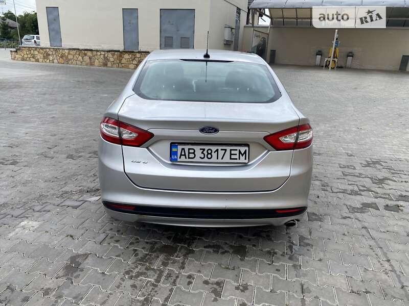 Седан Ford Fusion 2013 в Могилів-Подільському