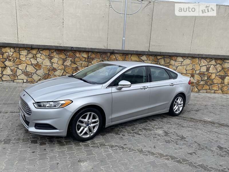 Седан Ford Fusion 2013 в Могилів-Подільському