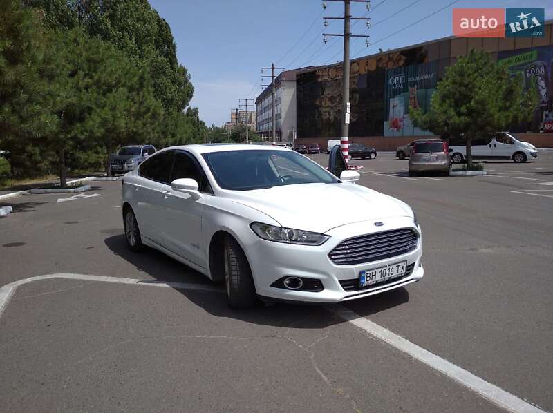 Седан Ford Fusion 2014 в Одесі