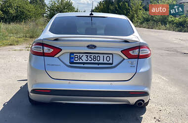 Седан Ford Fusion 2015 в Сарнах