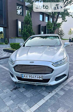 Седан Ford Fusion 2013 в Ужгороде