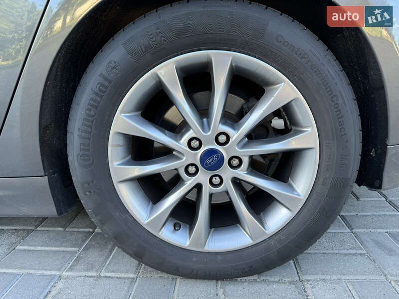 Седан Ford Fusion 2016 в Черкассах