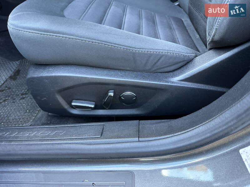 Седан Ford Fusion 2016 в Черкассах