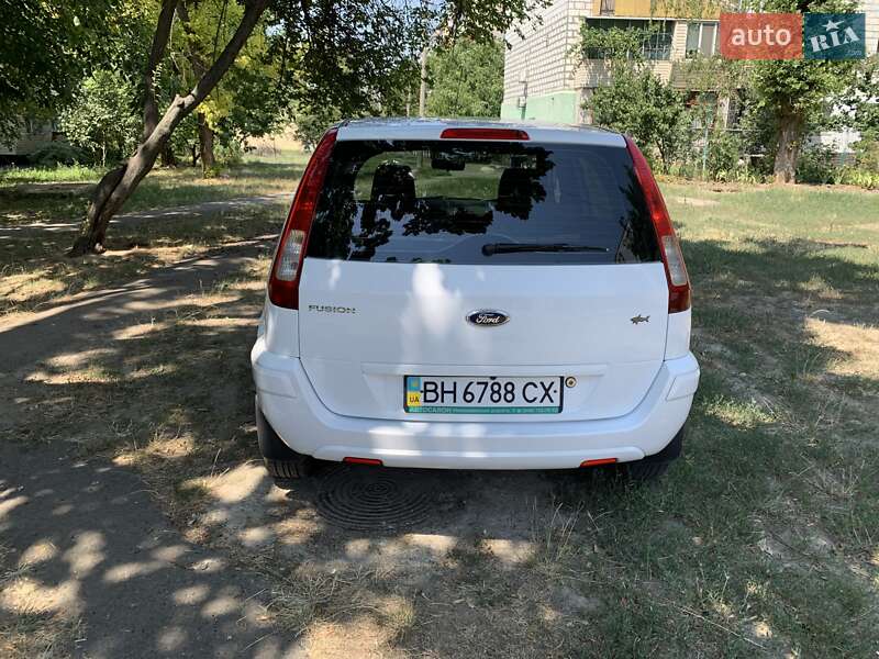 Хэтчбек Ford Fusion 2011 в Измаиле