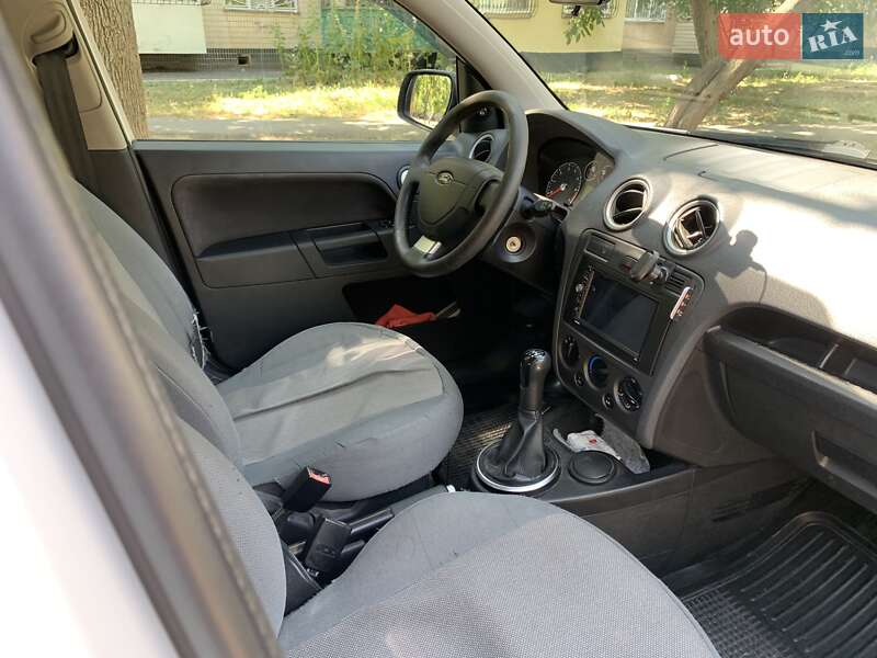 Хэтчбек Ford Fusion 2011 в Измаиле фото 5 Хэтчбек Ford Fusion 2011 в Измаиле