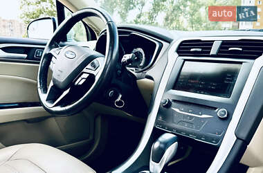 Седан Ford Fusion 2014 в Киеве