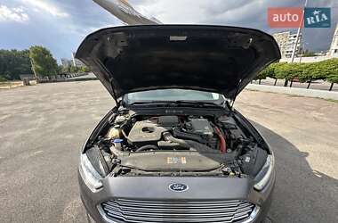 Седан Ford Fusion 2013 в Кривому Розі