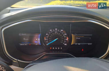 Седан Ford Fusion 2017 в 